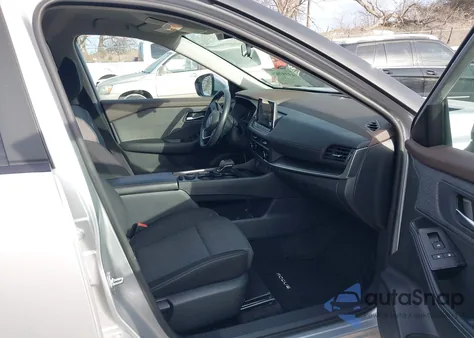 2023 Nissan Rogue Sv Intelligent Awd z USA, uszkodzony, nr VIN 5N1BT3BBXPC785888